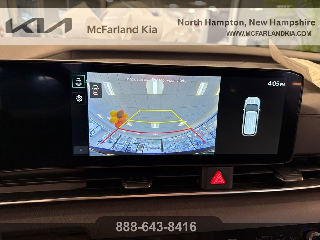 Used 2026 Kia Carnival EX image 16