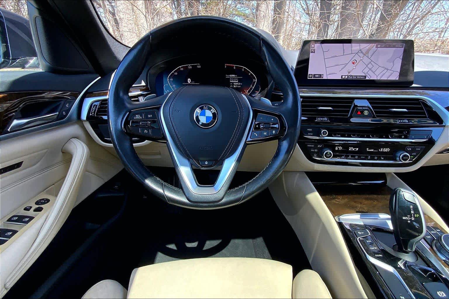 Used 2020 BMW 530i xDrive w/ Premium Package AWD/4WD image 6