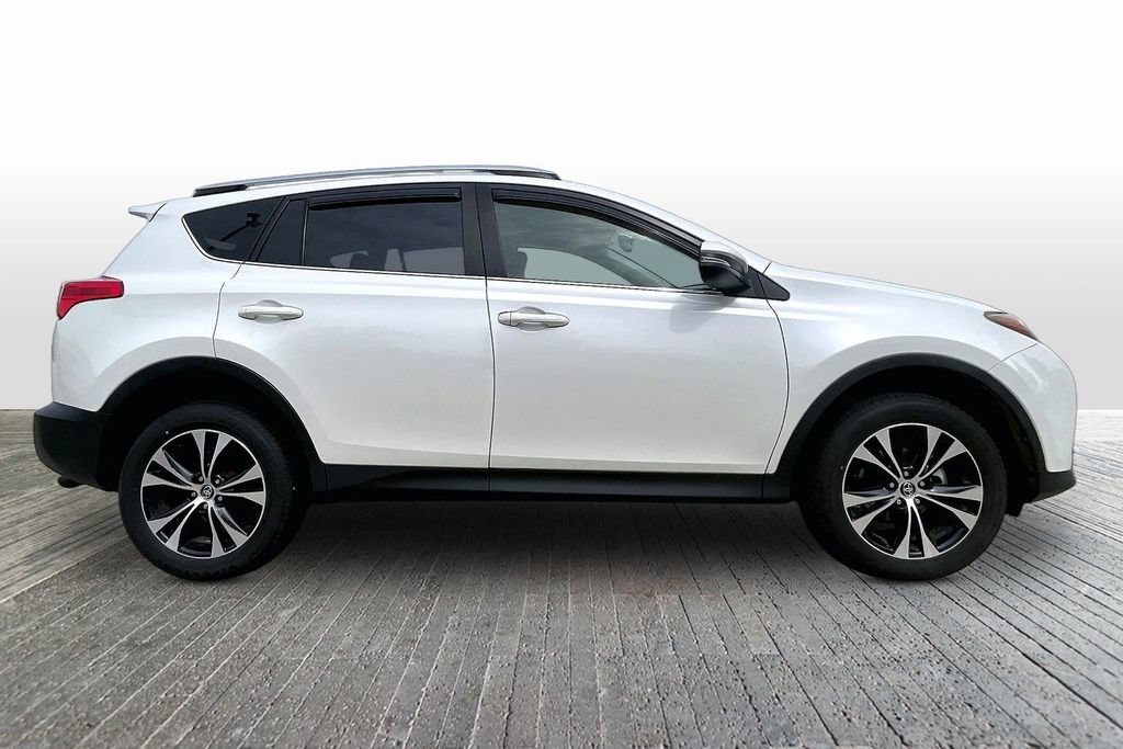 Used 2015 Toyota RAV4 Limited AWD/4WD image 8