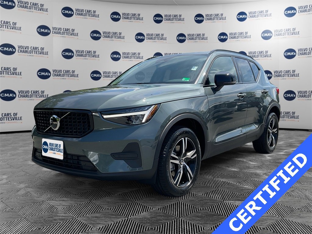New 2026 Volvo XC40 B5 Core