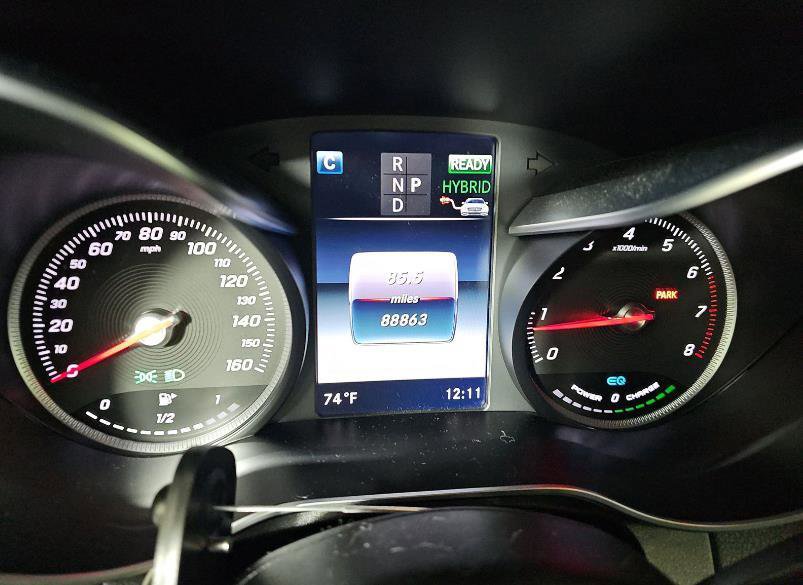 Used 2019 Mercedes-Benz GLC 350e 4MATIC image 6