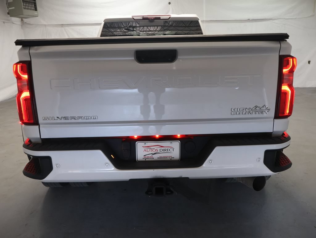 Used 2024 Chevrolet Silverado 3500 High Country w/ High Country Premium Package AWD/4WD image 6