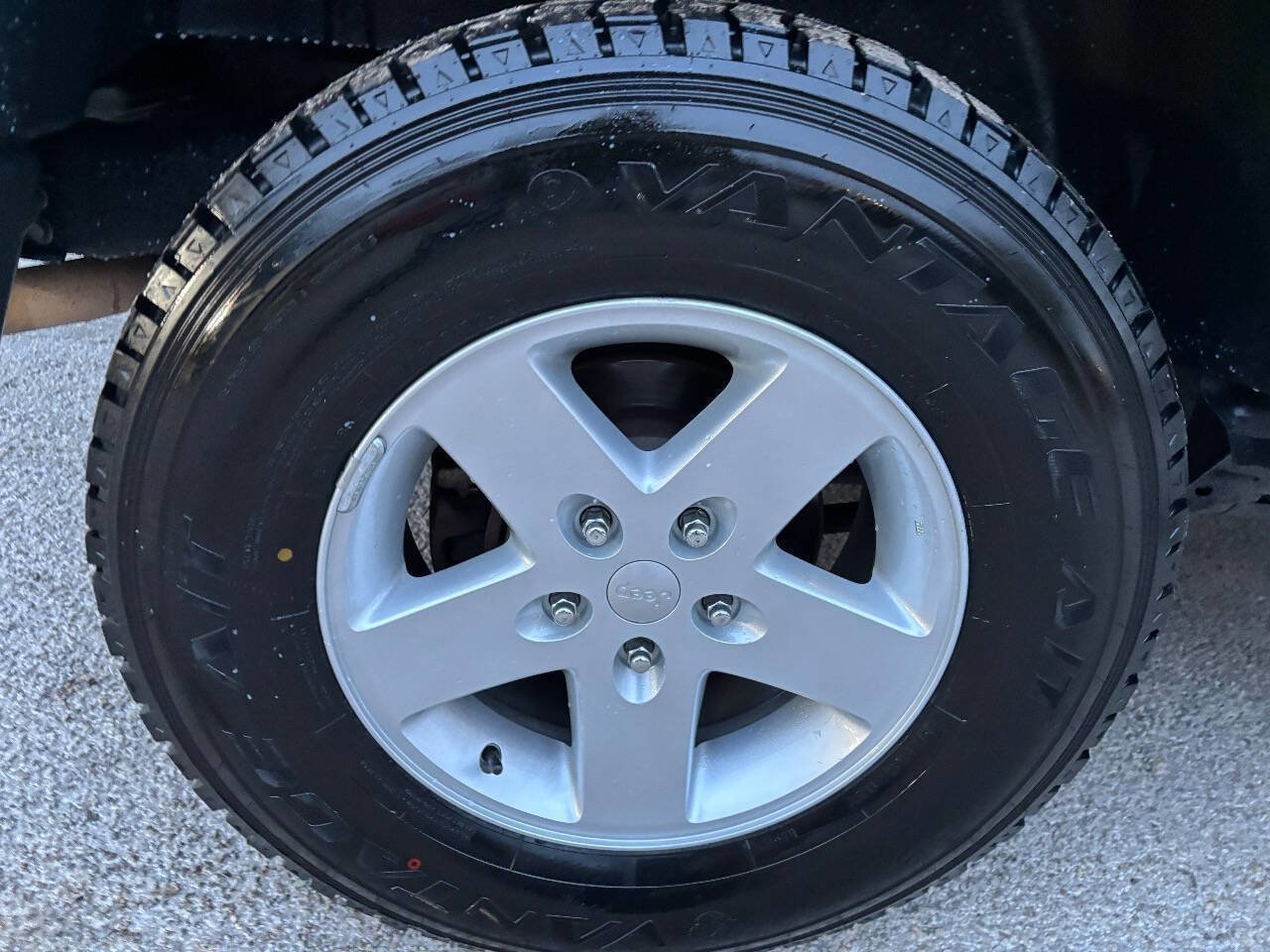 Used 2017 Jeep Wrangler Unlimited Sport w/ Quick Order Package 24S image 23