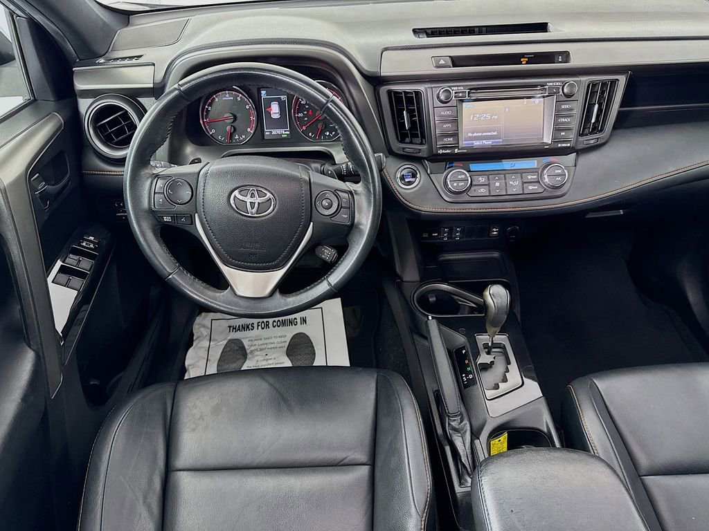 Used 2016 Toyota RAV4 SE image 28