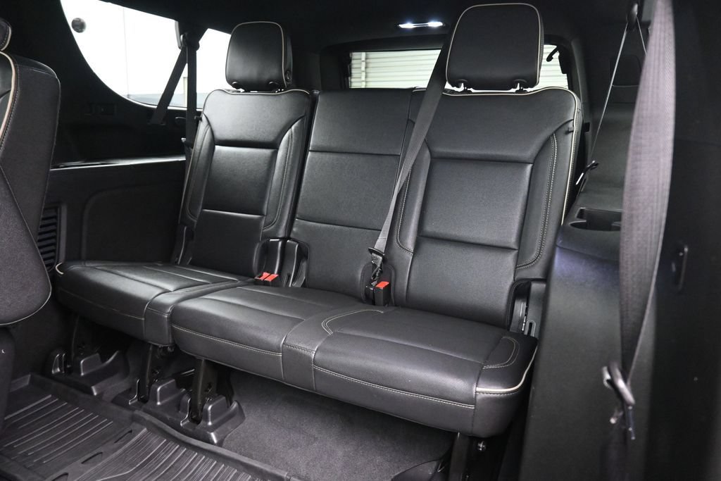 Used 2022 GMC Yukon XL SLT w/ SLT Premium Package AWD/4WD image 43