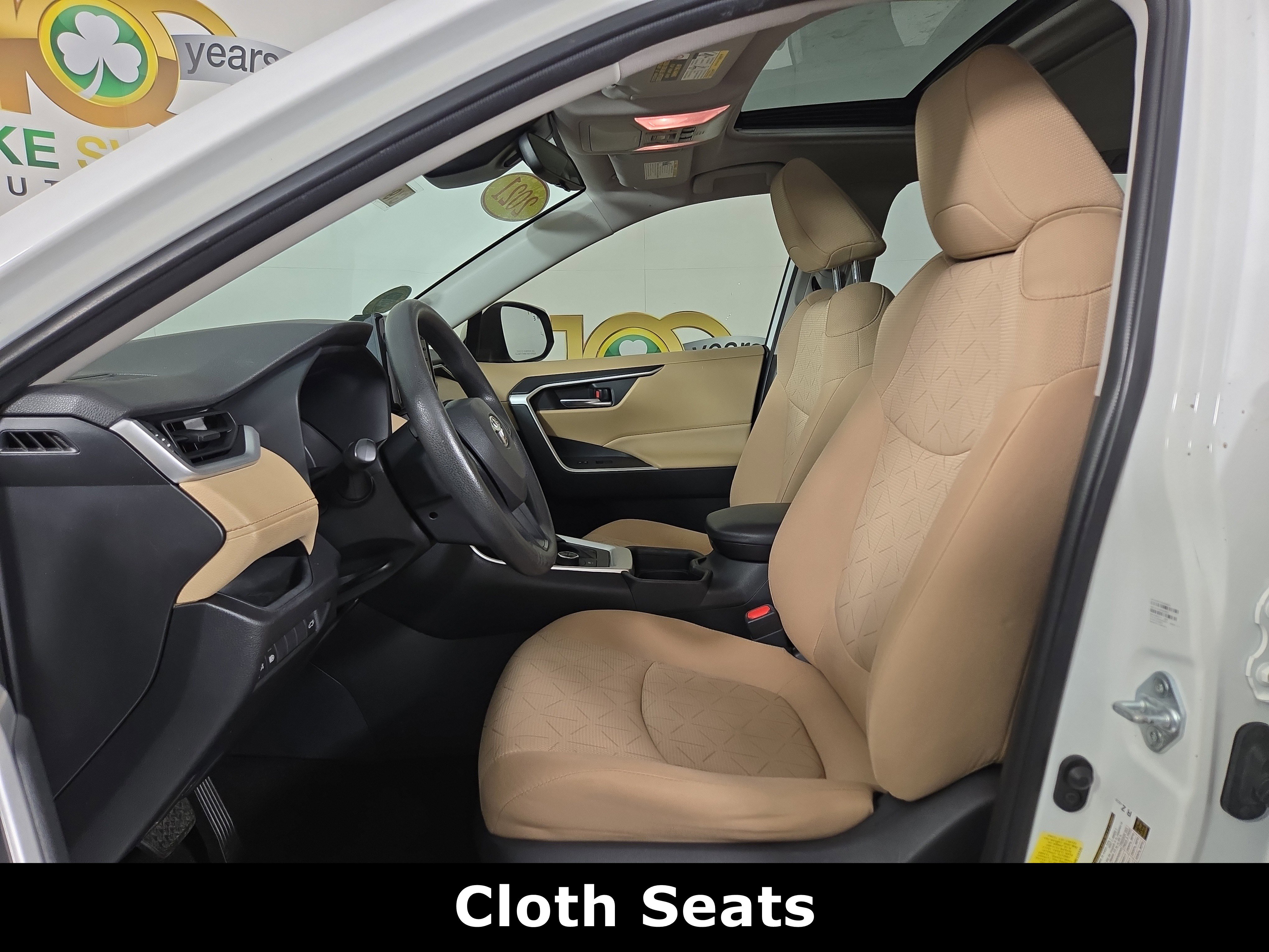 Used 2021 Toyota RAV4 XLE image 11