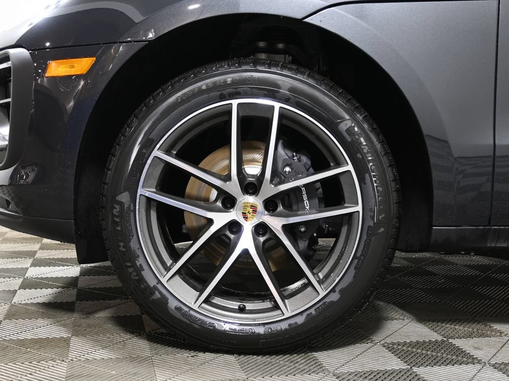 New 2026 Porsche Macan AWD/4WD image 12
