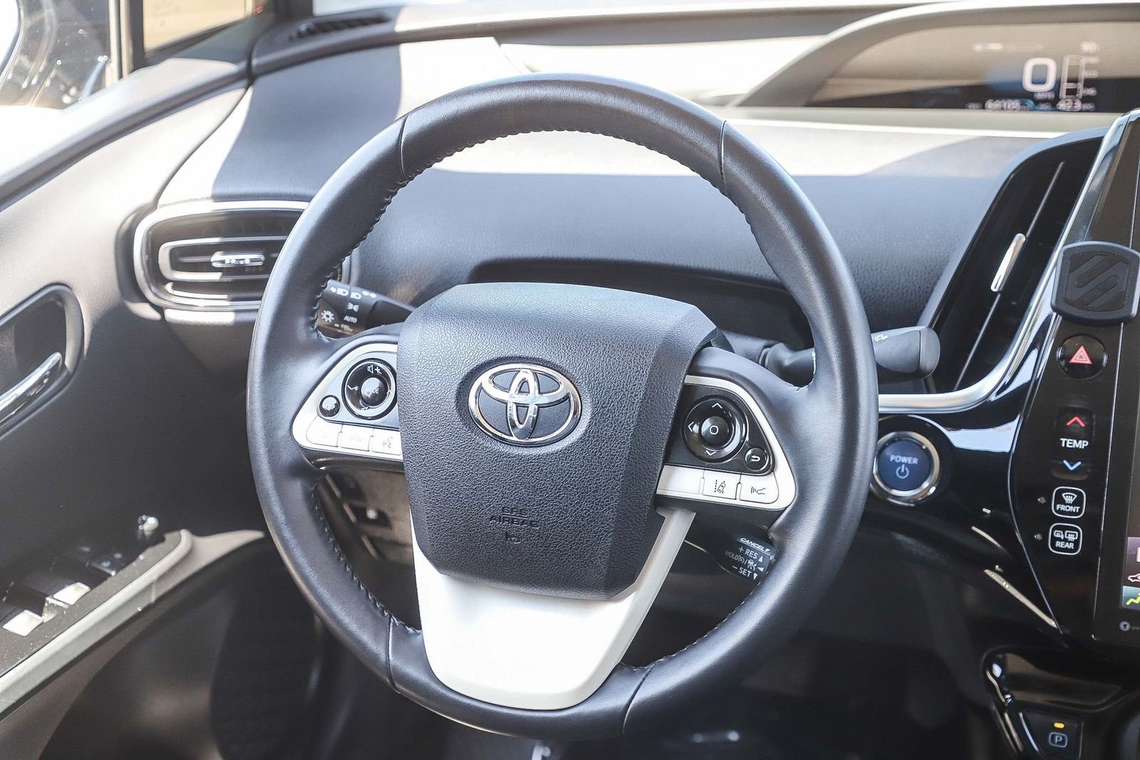 Used 2019 Toyota Prius Prime Premium FWD image 14