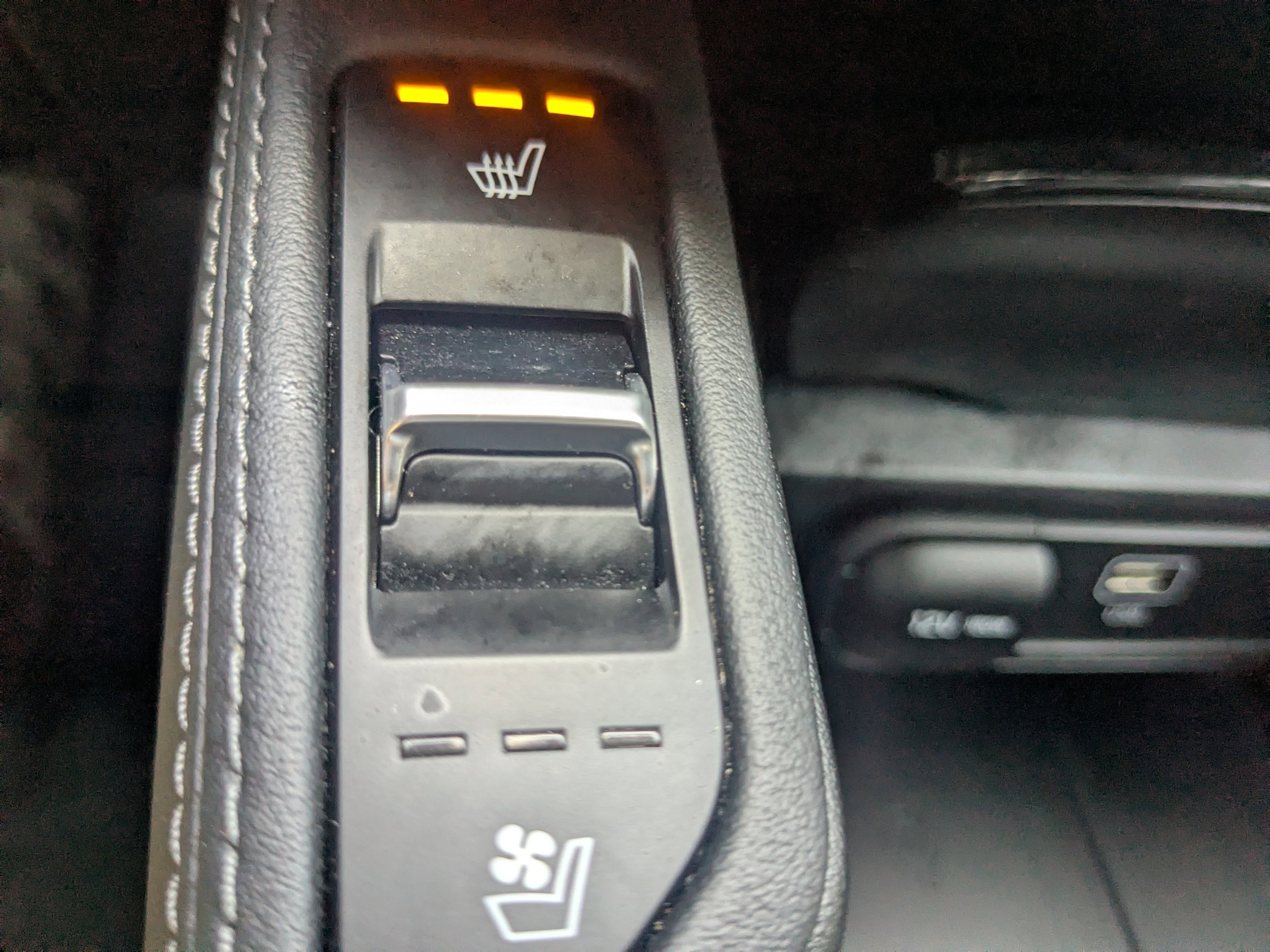Used 2023 Kia Telluride EX X-Line AWD/4WD image 28