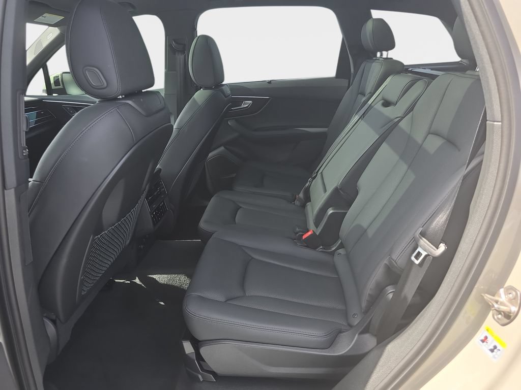 Used 2023 Audi Q7 2.0T Premium Plus AWD/4WD image 30