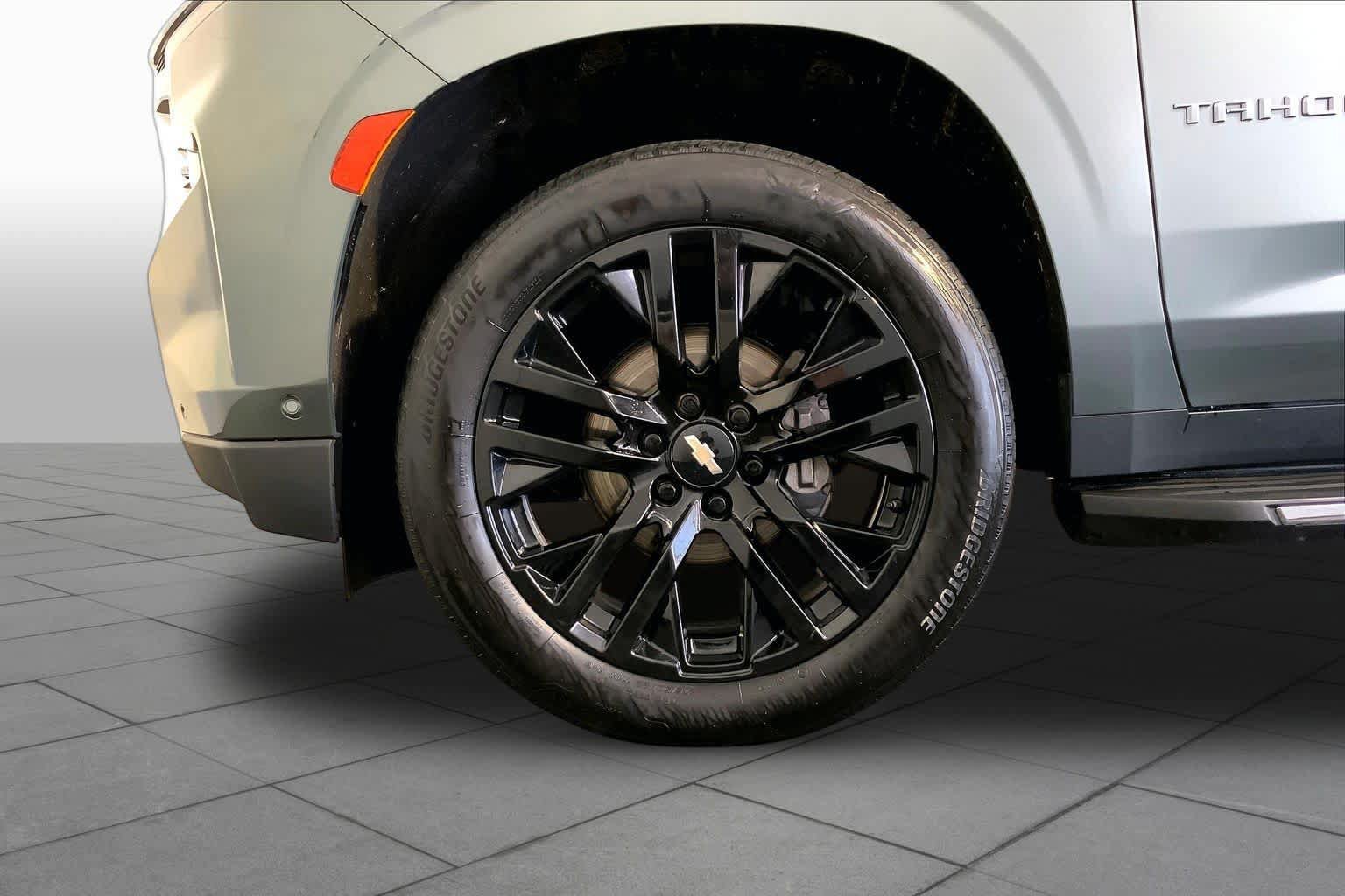 Used 2023 Chevrolet Tahoe Premier w/ Advanced Technology Package AWD/4WD image 11
