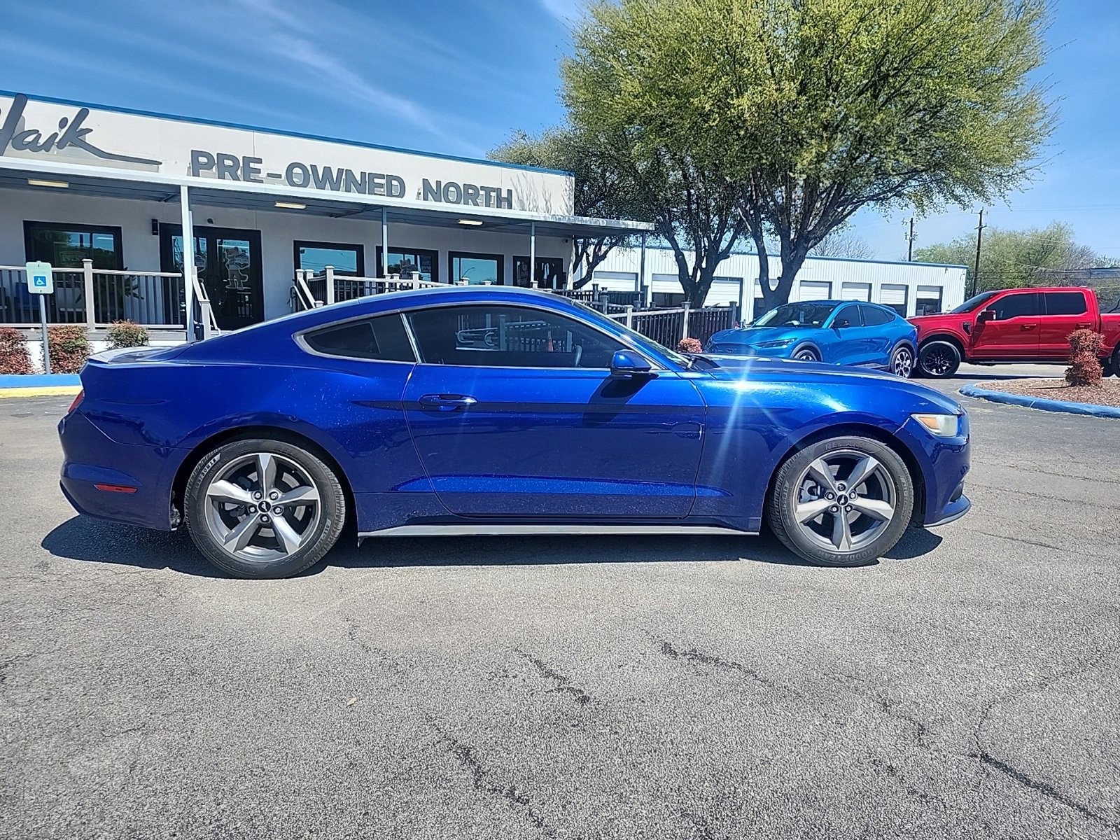 Used 2015 Ford Mustang EcoBoost image 2