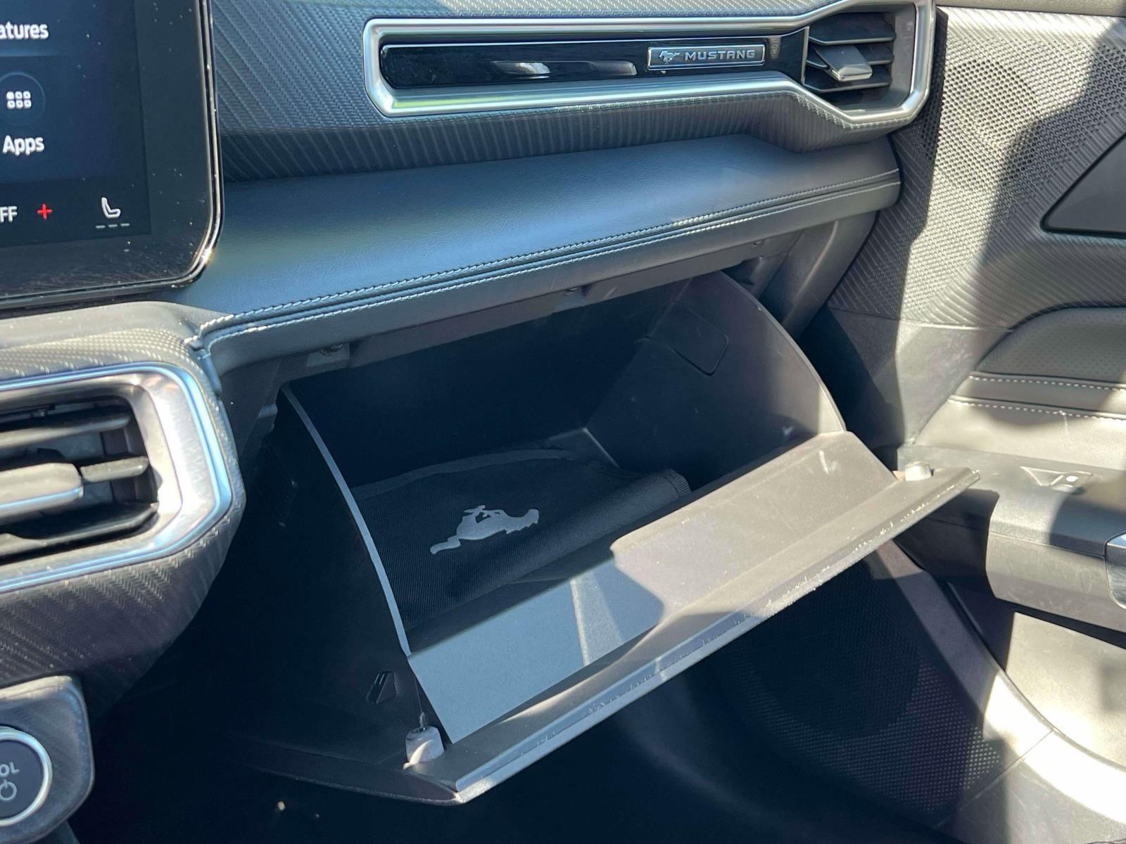 Used 2024 Ford Mustang Premium image 13