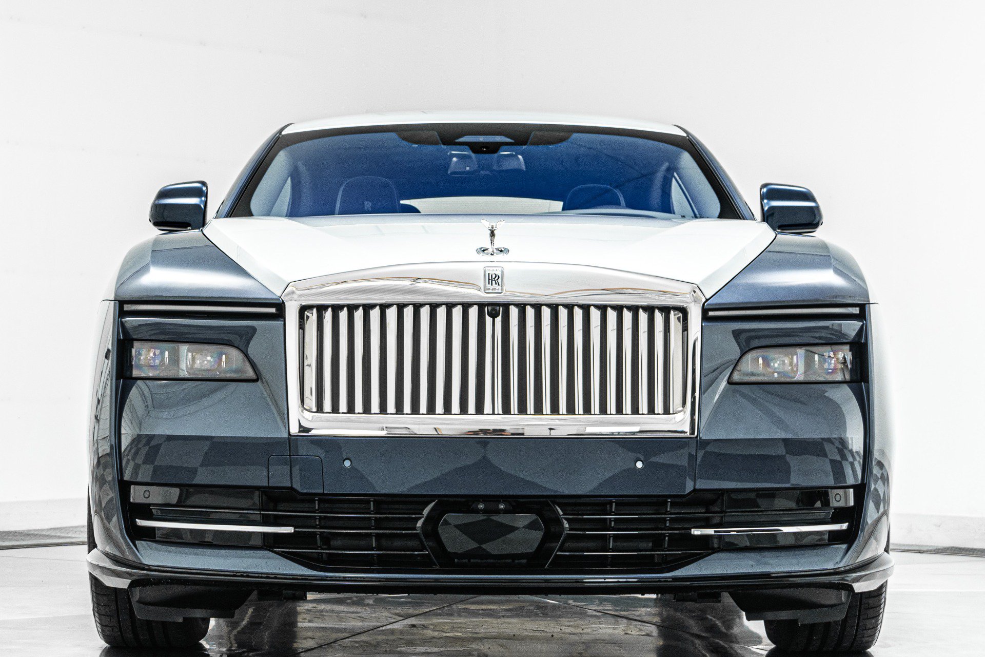 Used 2025 Rolls-Royce Spectre w/ Spectre Launch Package AWD/4WD image 4