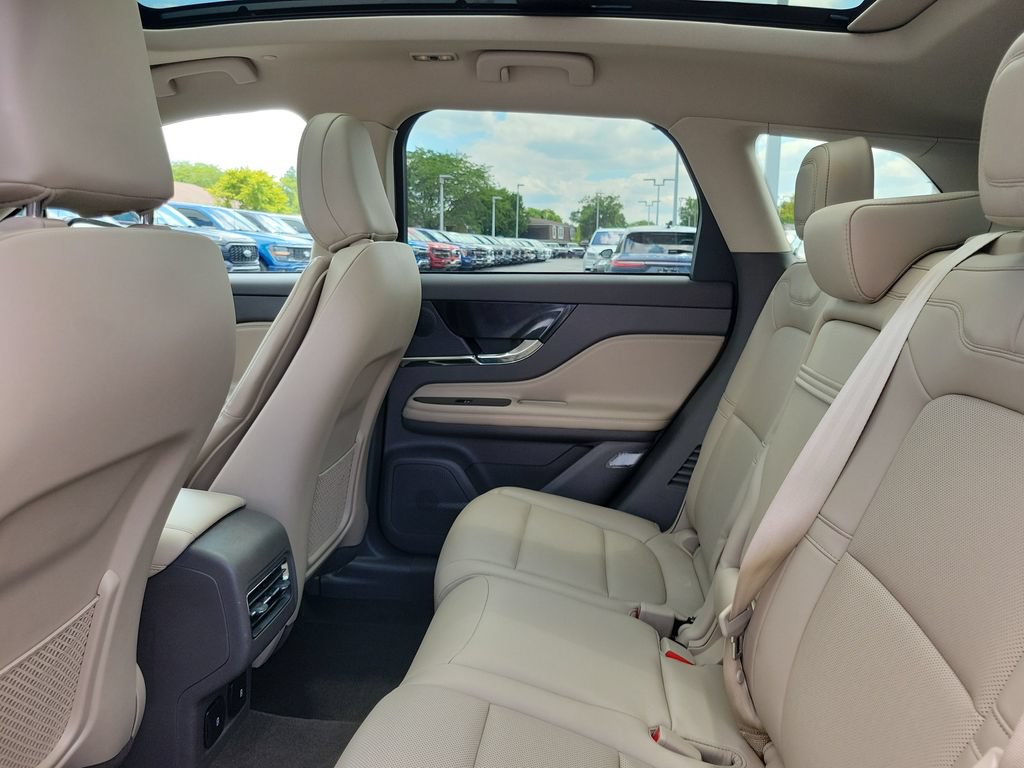 Certified 2023 Lincoln Corsair AWD w/ Equipment Group 101A image 14