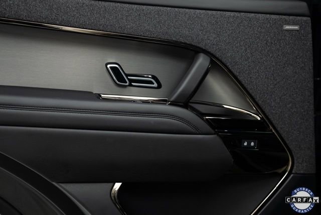 Used 2025 Land Rover Range Rover Sport image 24