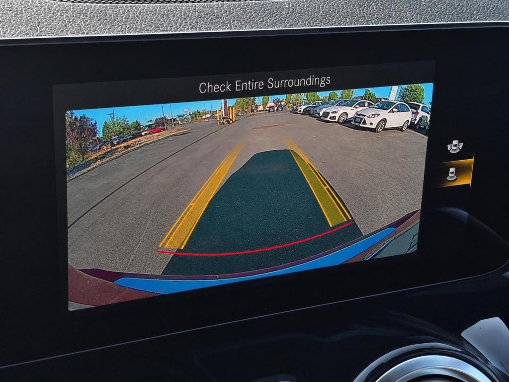 Used 2022 Mercedes-Benz GLB 250 4MATIC image 42
