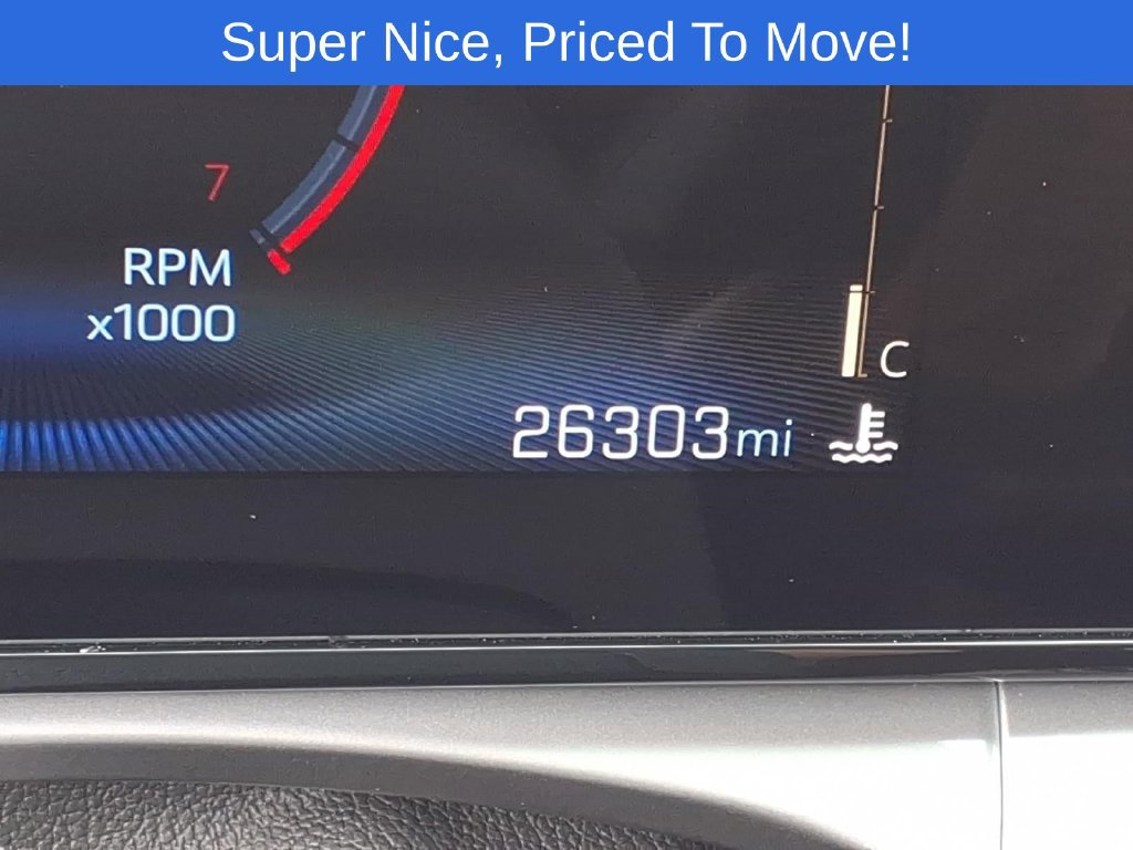 Used 2025 Chevrolet Trax LT FWD image 25