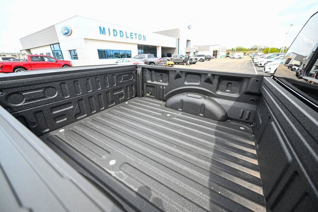 Used 2025 Ford F150 Lariat AWD/4WD image 16
