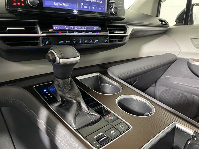Certified 2021 Toyota Sienna XLE AWD/4WD image 22