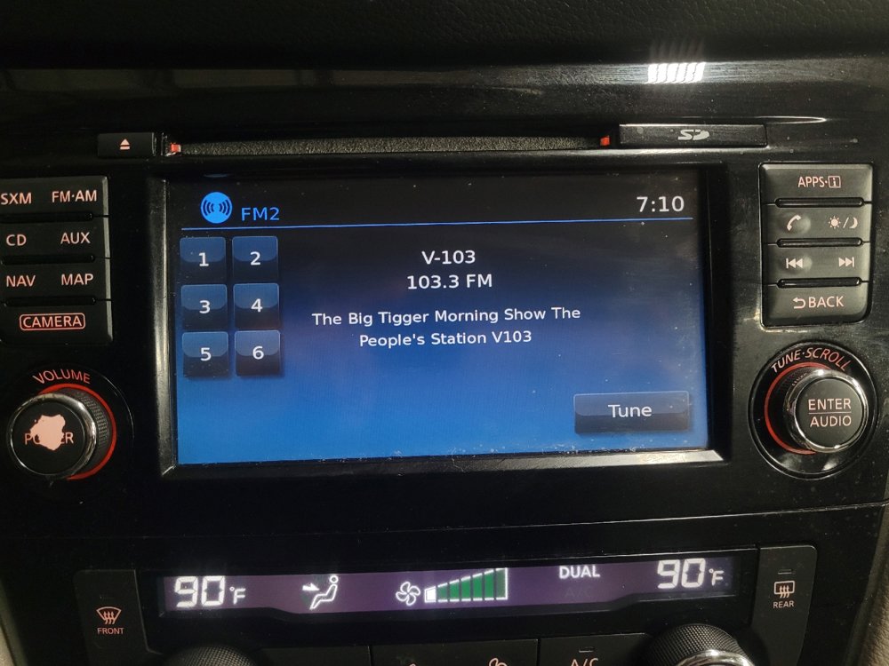 Used 2018 Nissan Rogue Sport SV w/ SV Technology Package image 25