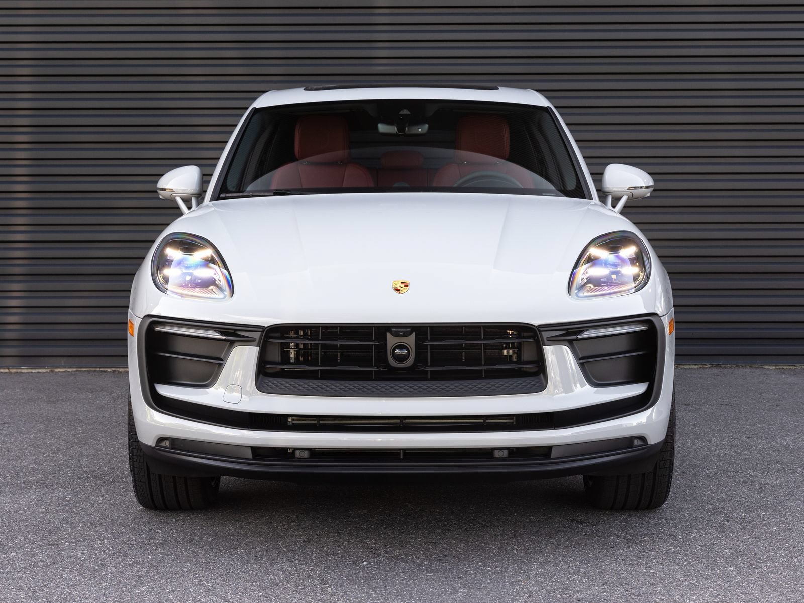 New 2026 Porsche Macan AWD/4WD image 7