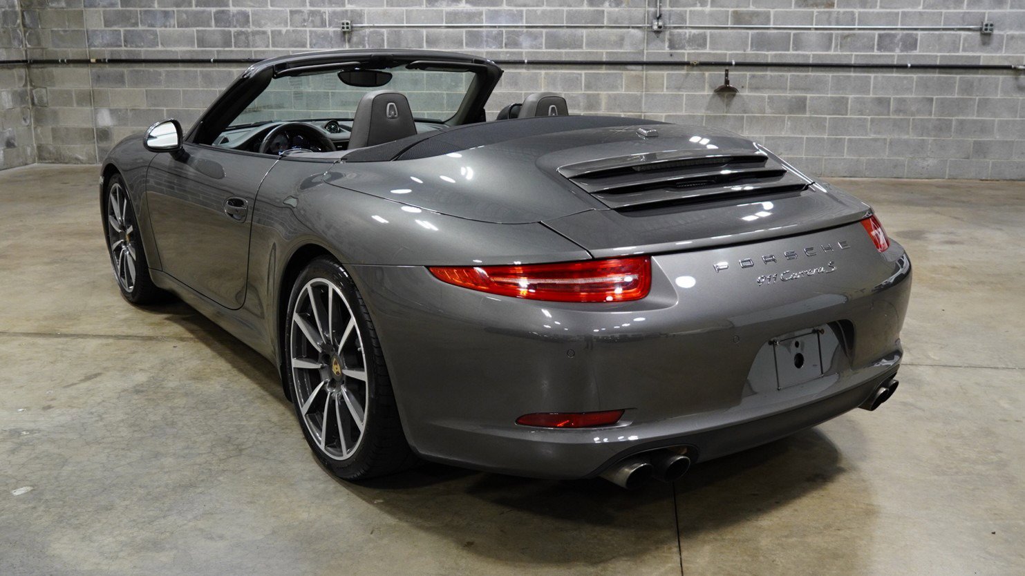 Used 2013 Porsche 911 Carrera S image 16