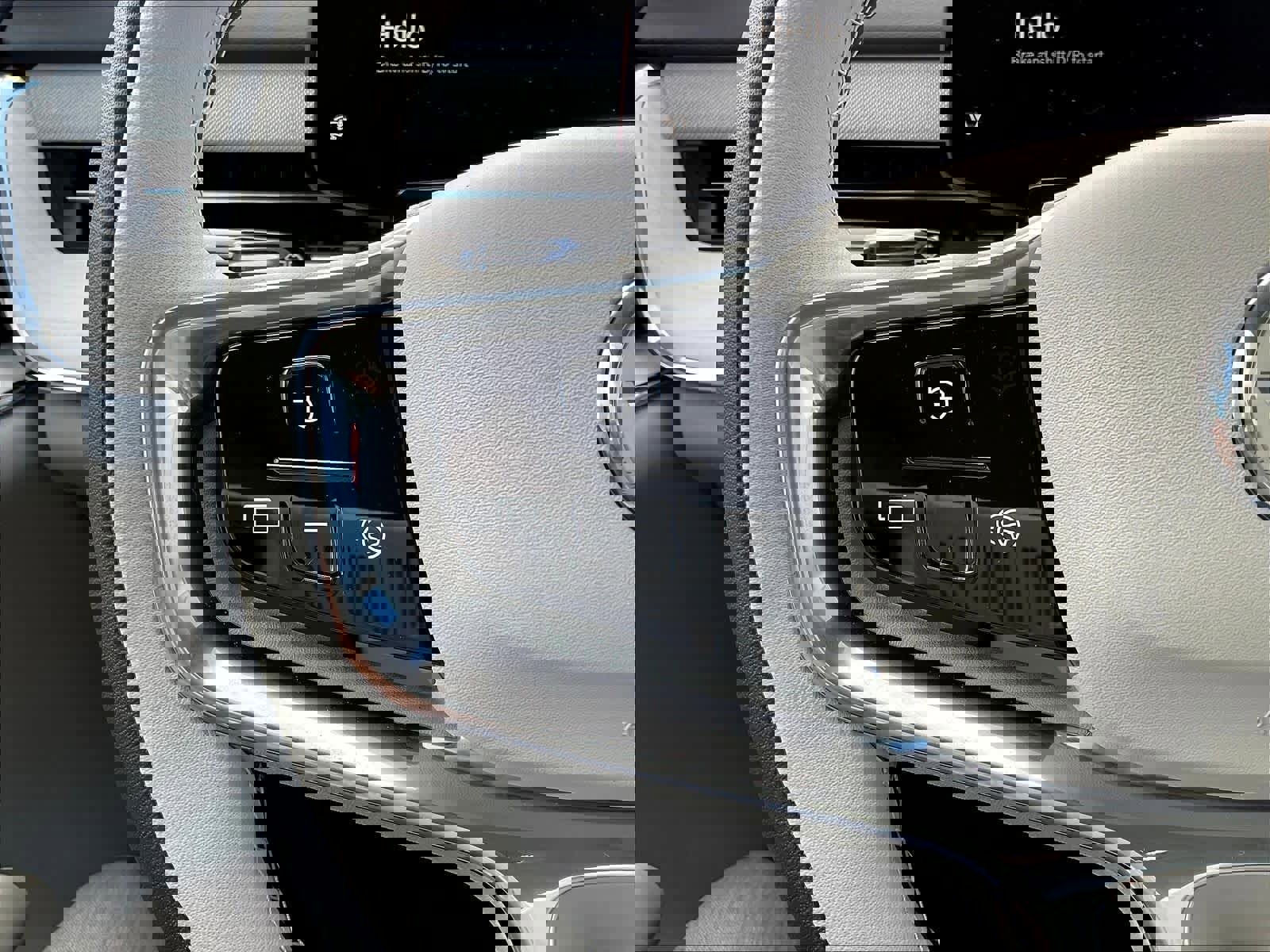 New 2025 Volvo EX90 Plus image 17