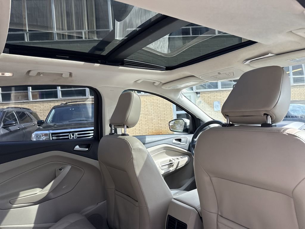 Used 2019 Ford Escape SEL image 30