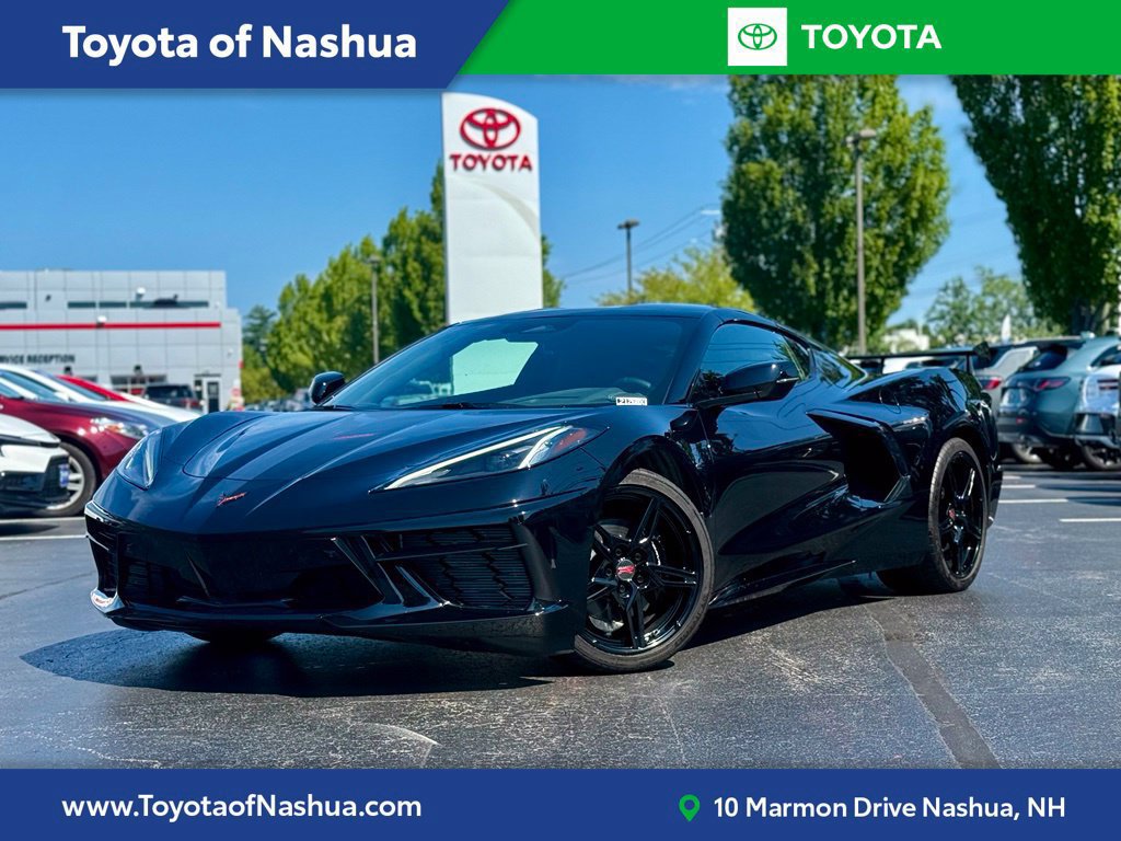 Used 2025 Chevrolet Corvette Stingray Preferred Cpe RWD image 1
