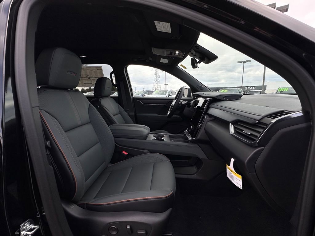New 2026 GMC Acadia AT4 w/ Luxury Package AWD/4WD image 11