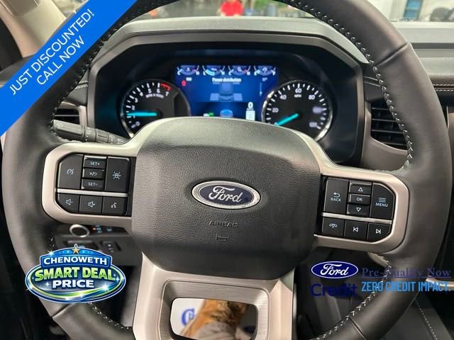 New 2024 Ford Expedition XLT image 12