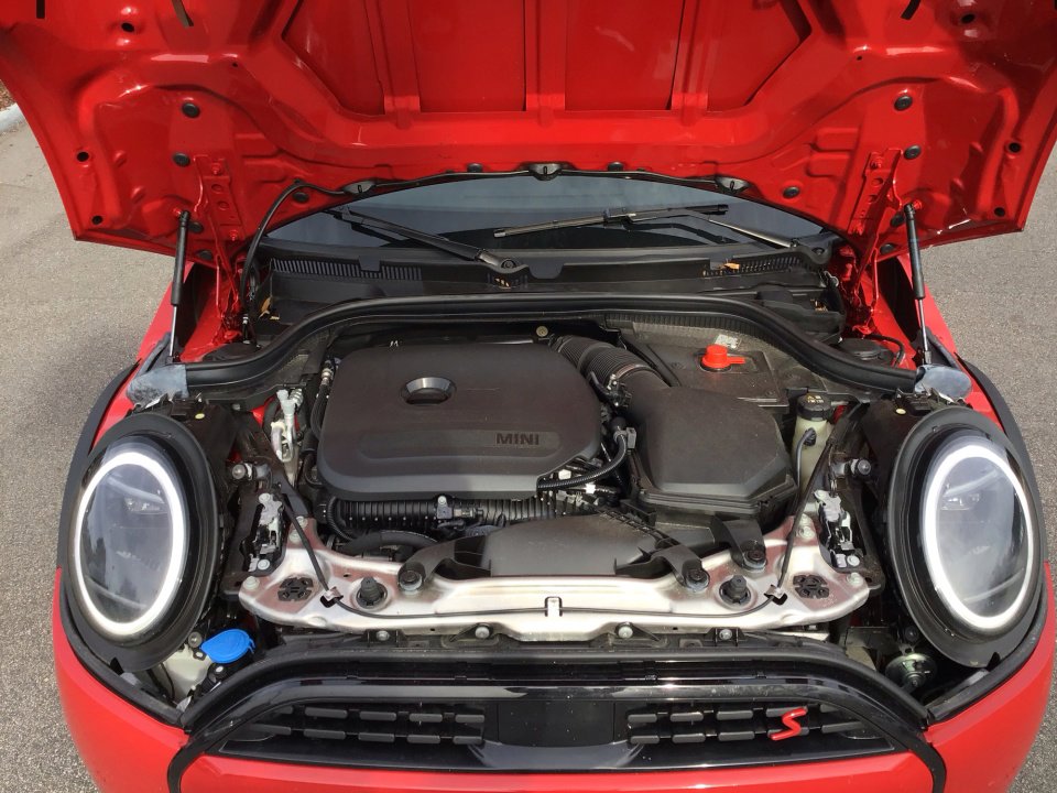 Certified 2025 MINI Cooper S image 16