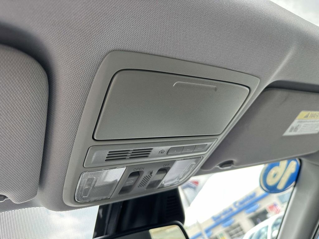 Used 2016 Honda Accord EX-L image 32