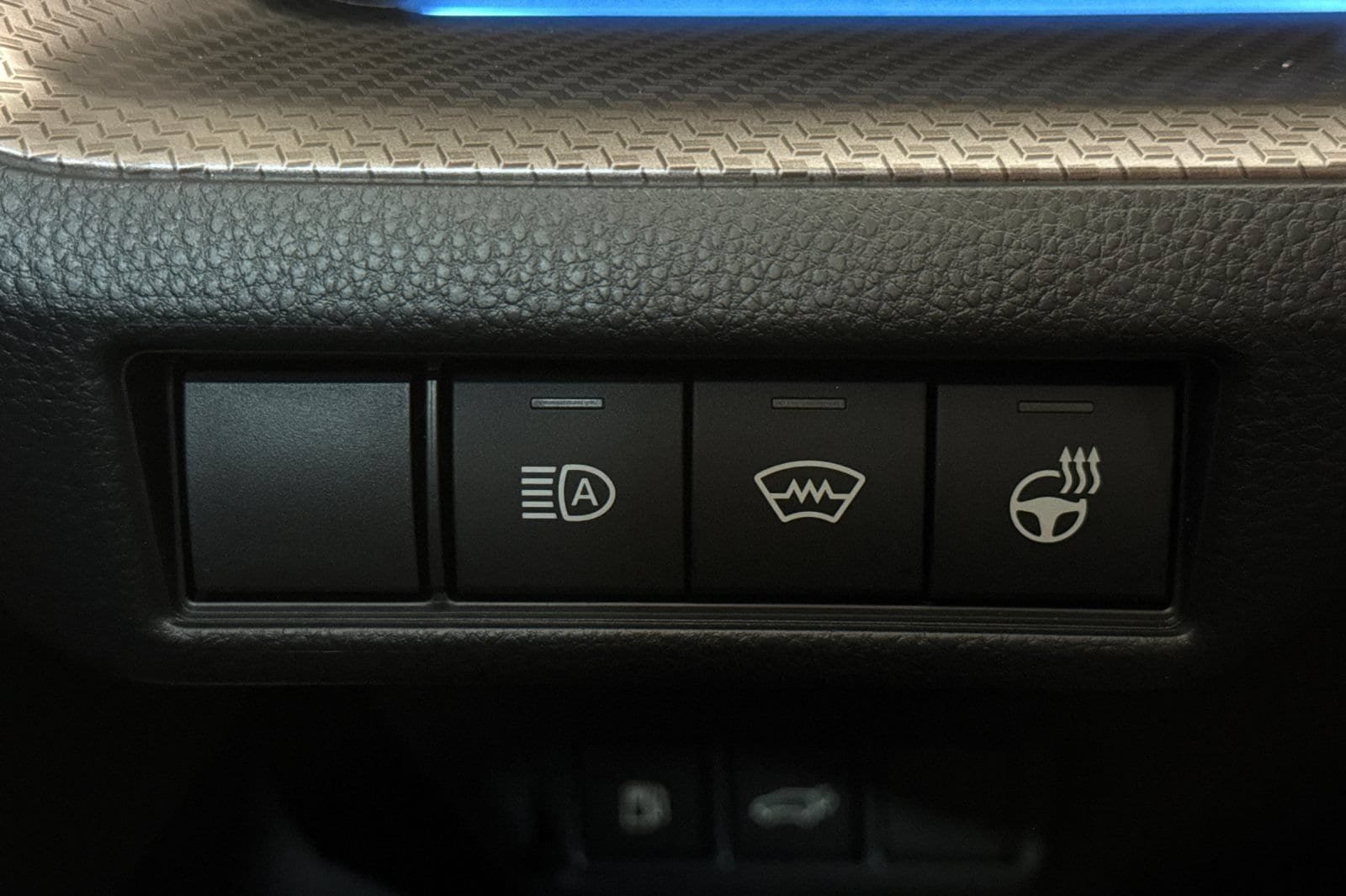 New 2026 Toyota Prius Limited FWD image 32