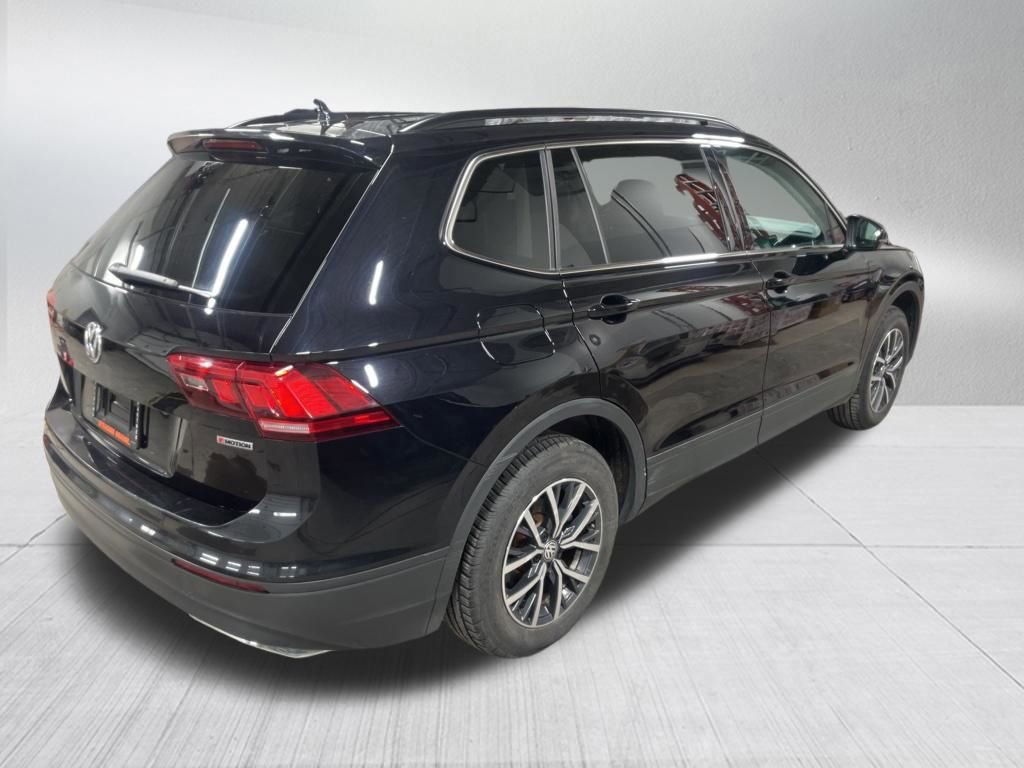 Used 2019 Volkswagen Tiguan SE w/ Panoramic Sunroof Package image 5