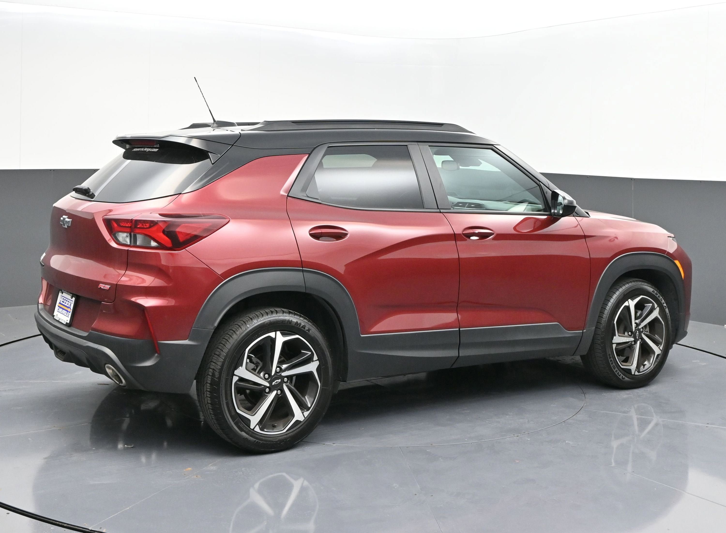 Used 2023 Chevrolet TrailBlazer RS w/ Convenience Package FWD image 7