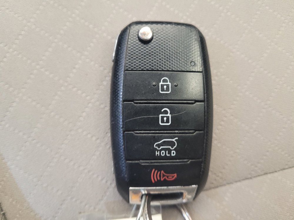 Used 2018 Kia Sorento FWD image 32
