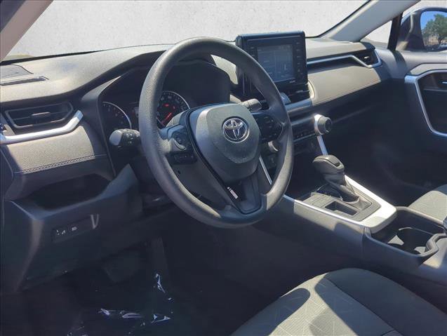 Used 2020 Toyota RAV4 XLE FWD image 9