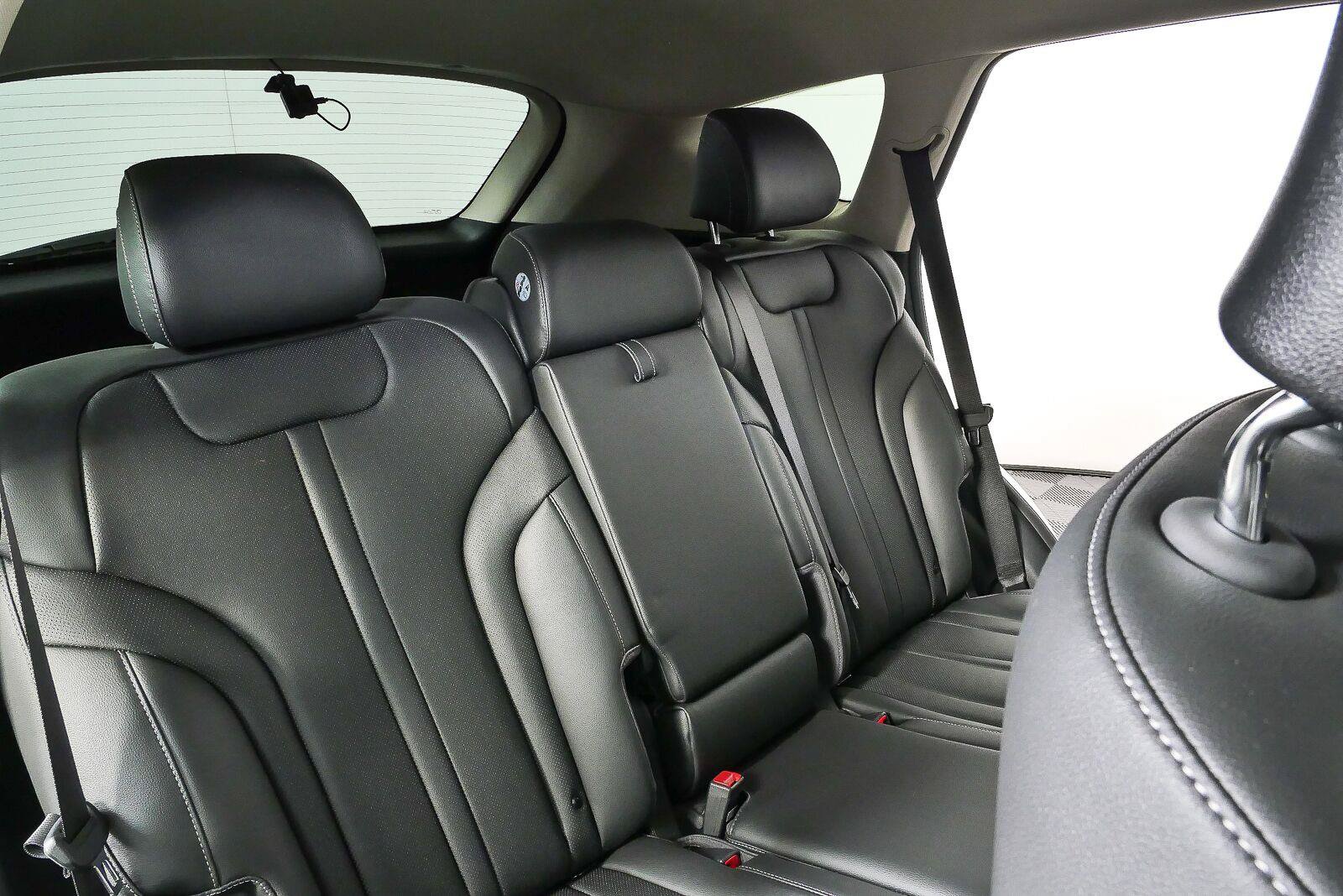 Used 2025 Genesis GV80 2.5T AWD/4WD image 21