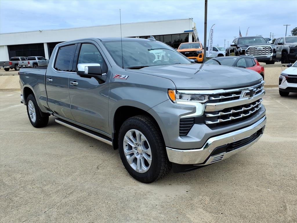 New 2026 Chevrolet Silverado 1500 LTZ w/ LTZ Premium Package image 8