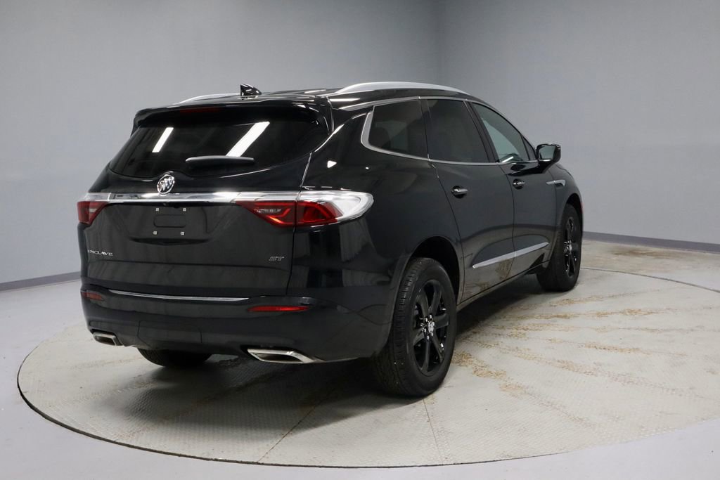 Used 2024 Buick Enclave Essence w/ Sport Touring Edition FWD image 10