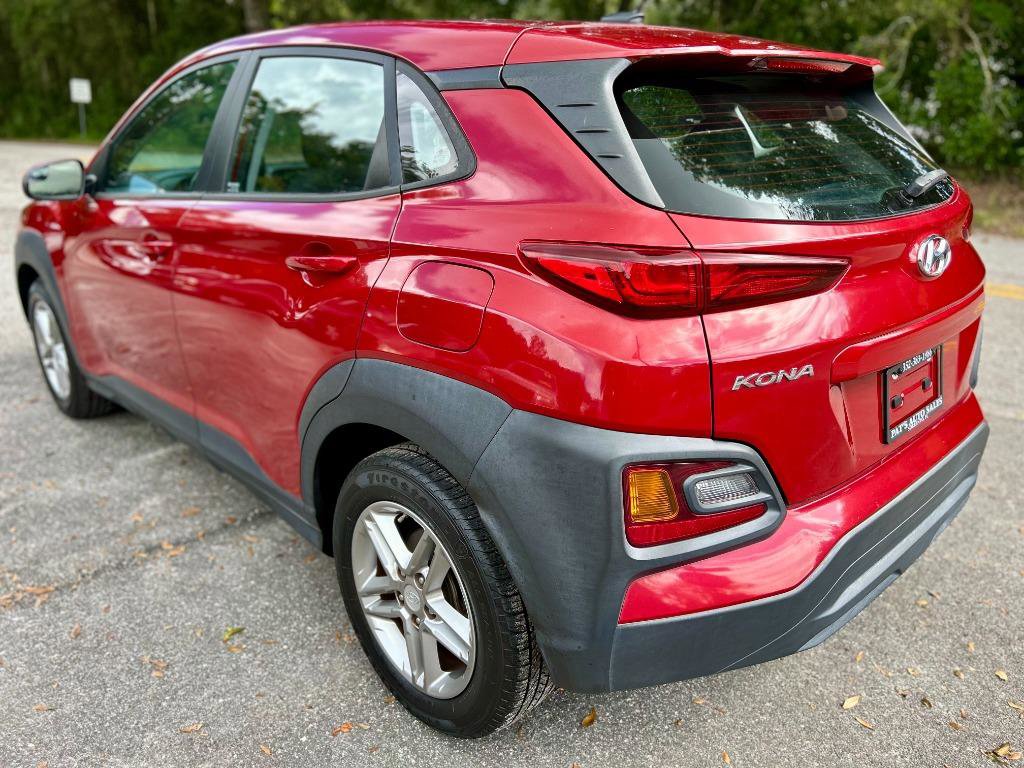 Used 2021 Hyundai Kona SE image 4