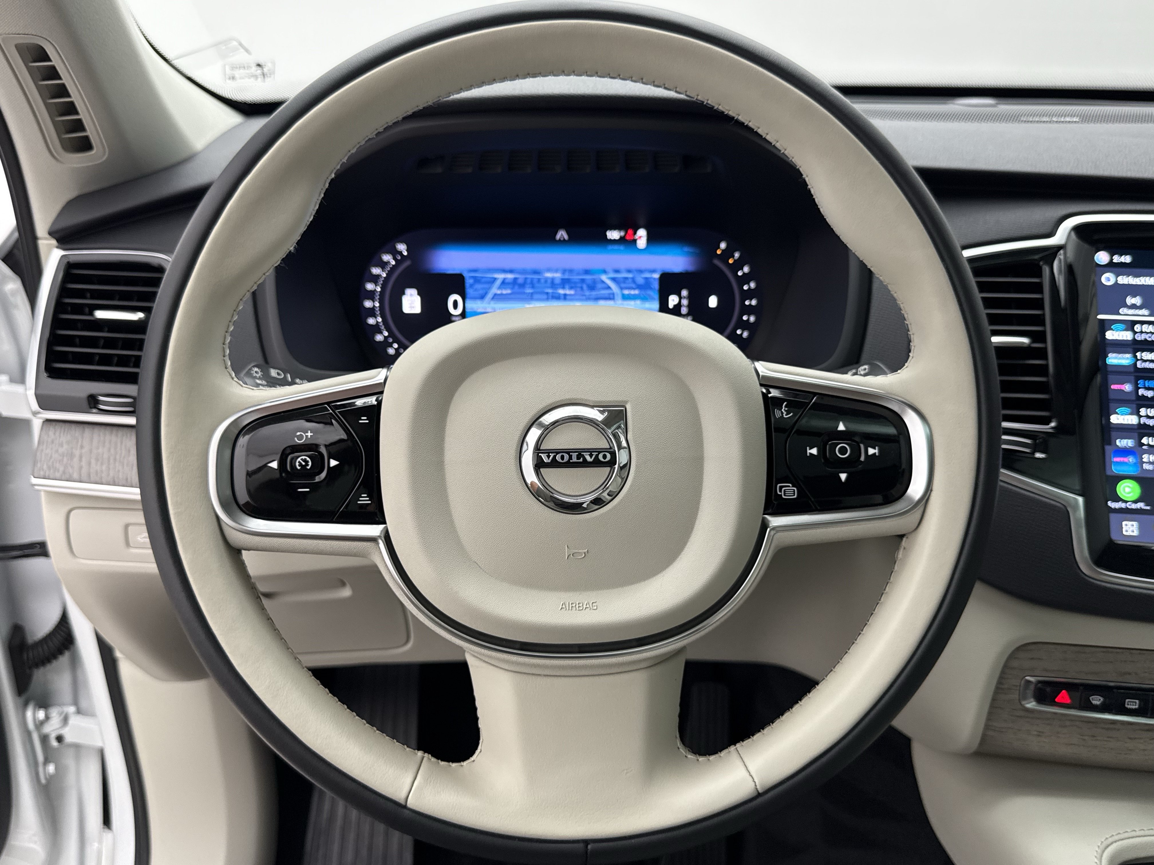 Certified 2024 Volvo XC90 B6 Plus w/ Protection Package Premier AWD/4WD image 15
