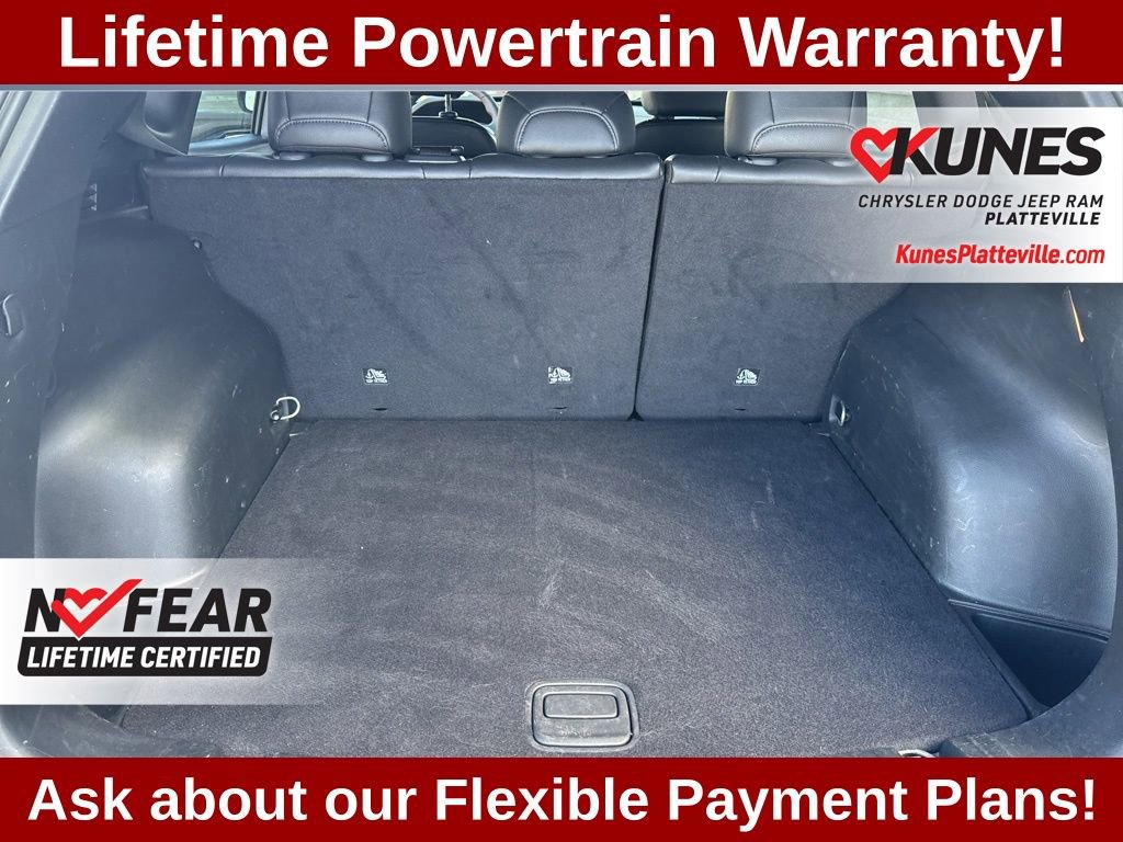 Used 2025 Jeep Compass Trailhawk image 27