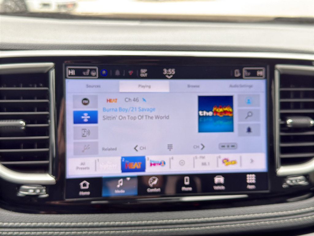 New 2026 Chrysler Pacifica Select FWD image 16