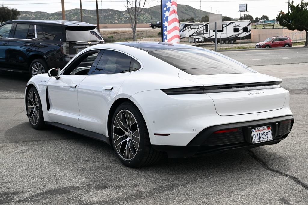 Used 2022 Porsche Taycan 4S AWD/4WD image 7