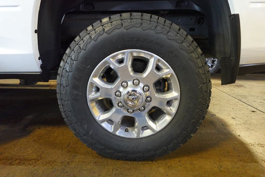 Used 2024 RAM 2500 Laramie AWD/4WD image 35