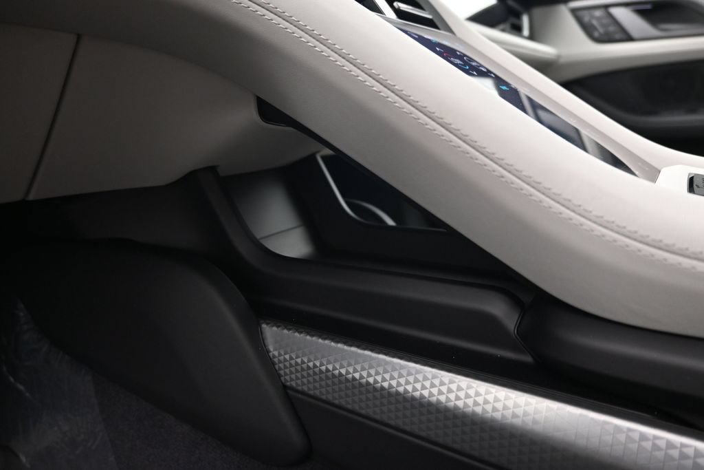 New 2026 Porsche Taycan AWD/4WD image 33