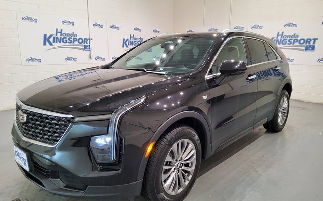 Used 2024 Cadillac XT4 Premium Luxury image 6